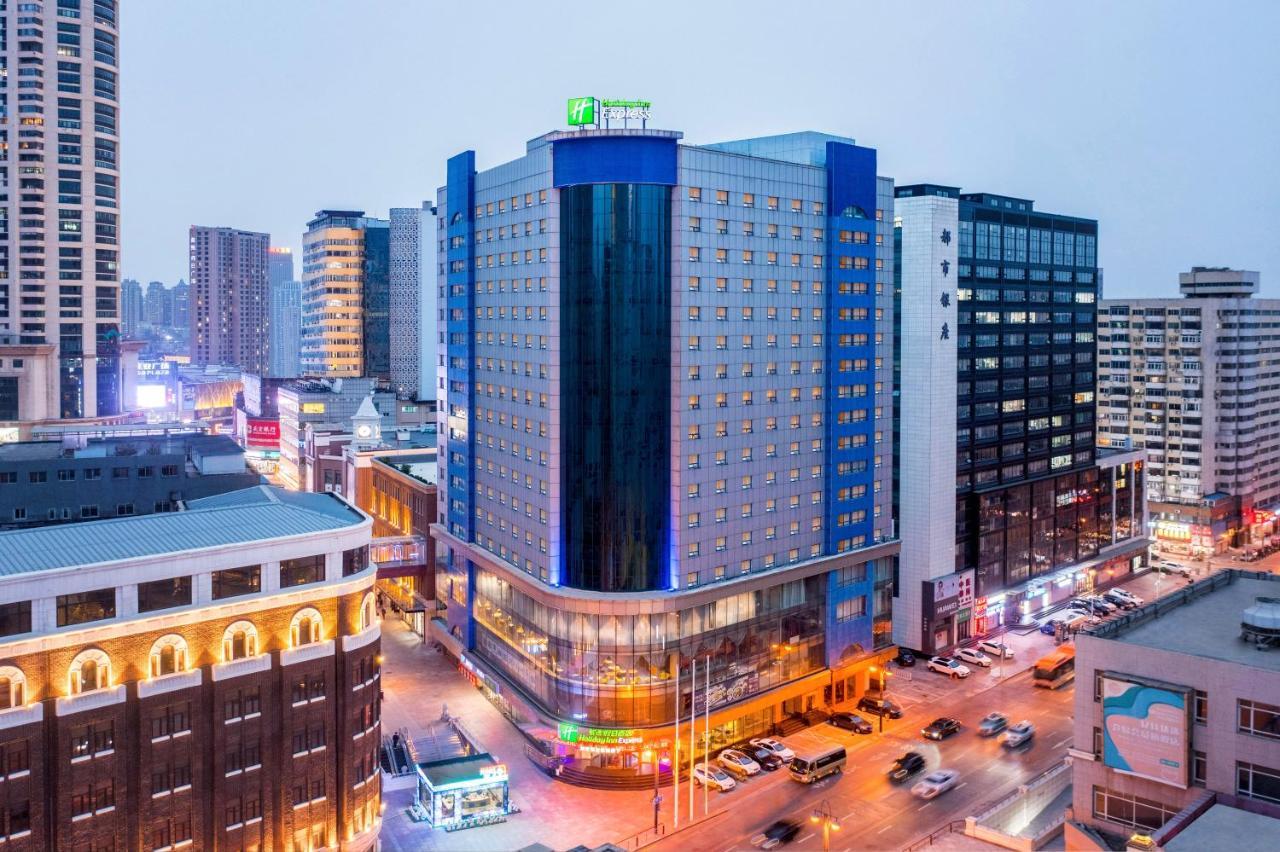 Holiday Inn Express City Centre Dalian By Ihg Exteriör bild