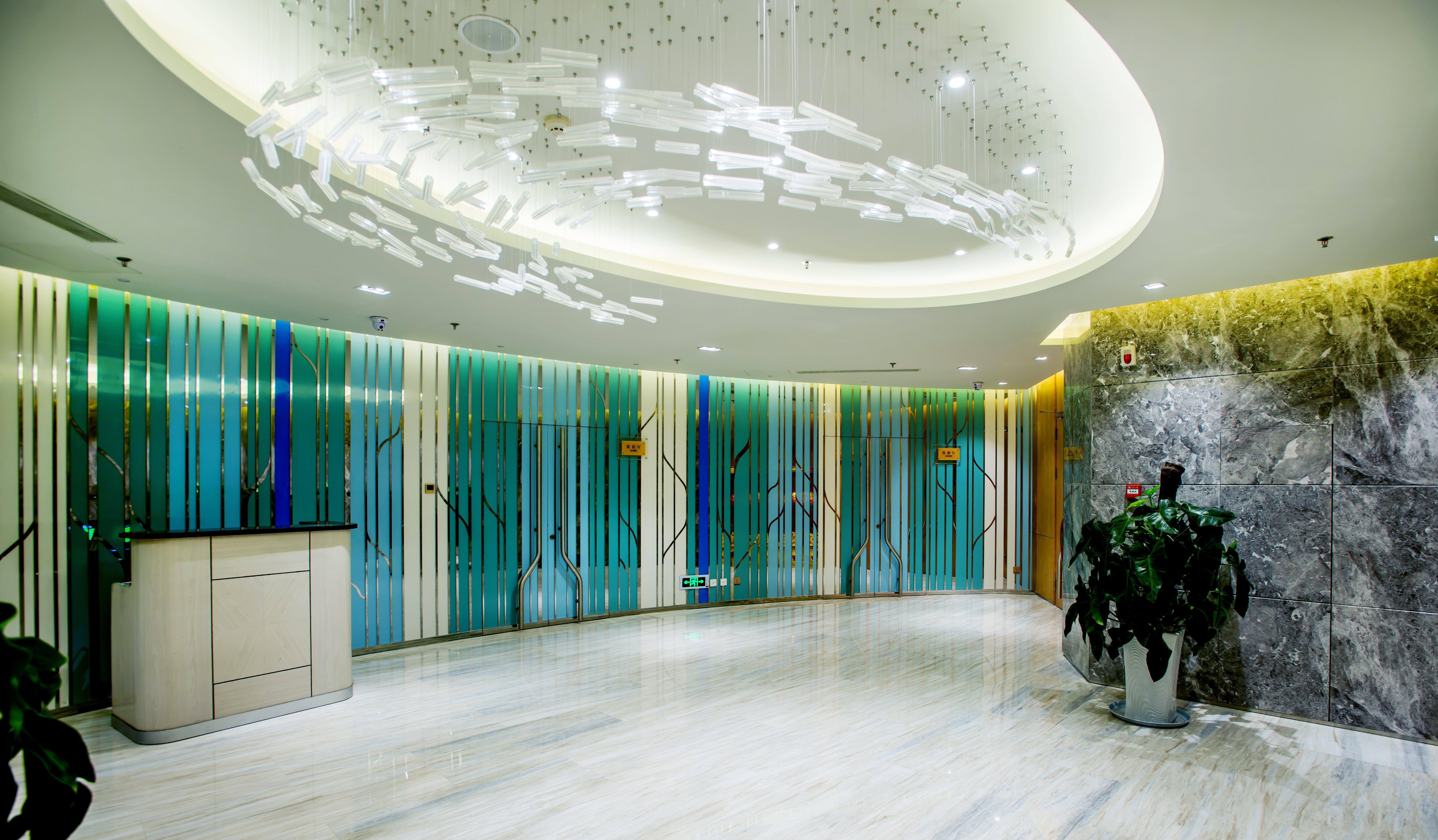 Holiday Inn Express City Centre Dalian By Ihg Exteriör bild