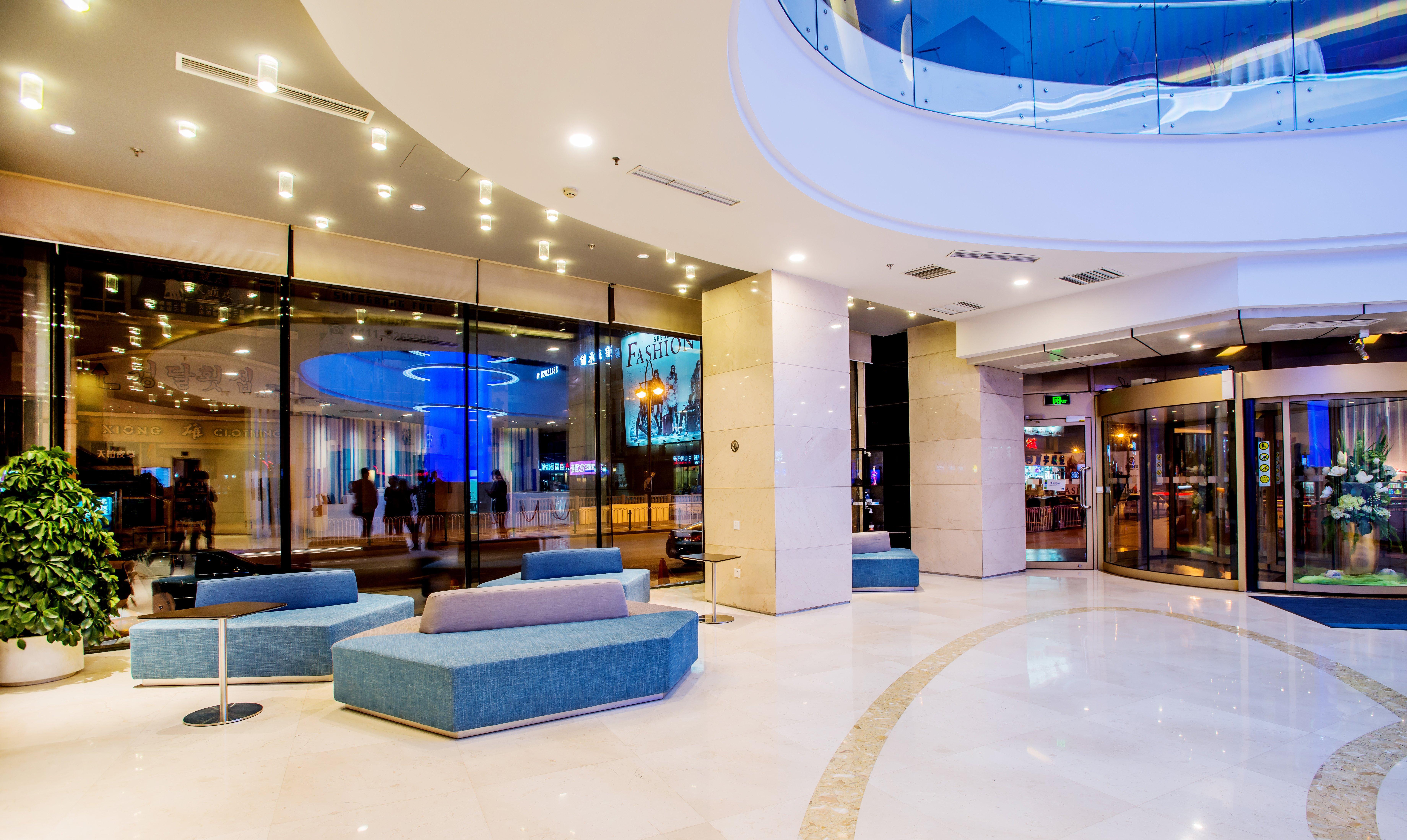 Holiday Inn Express City Centre Dalian By Ihg Exteriör bild