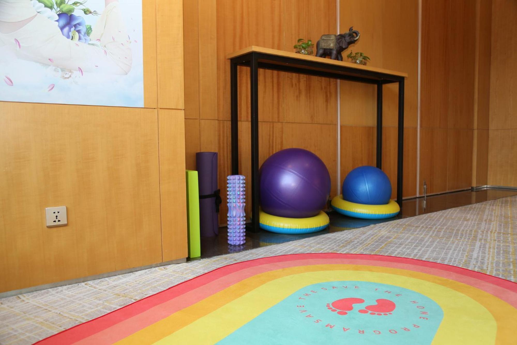 Holiday Inn Express City Centre Dalian By Ihg Exteriör bild