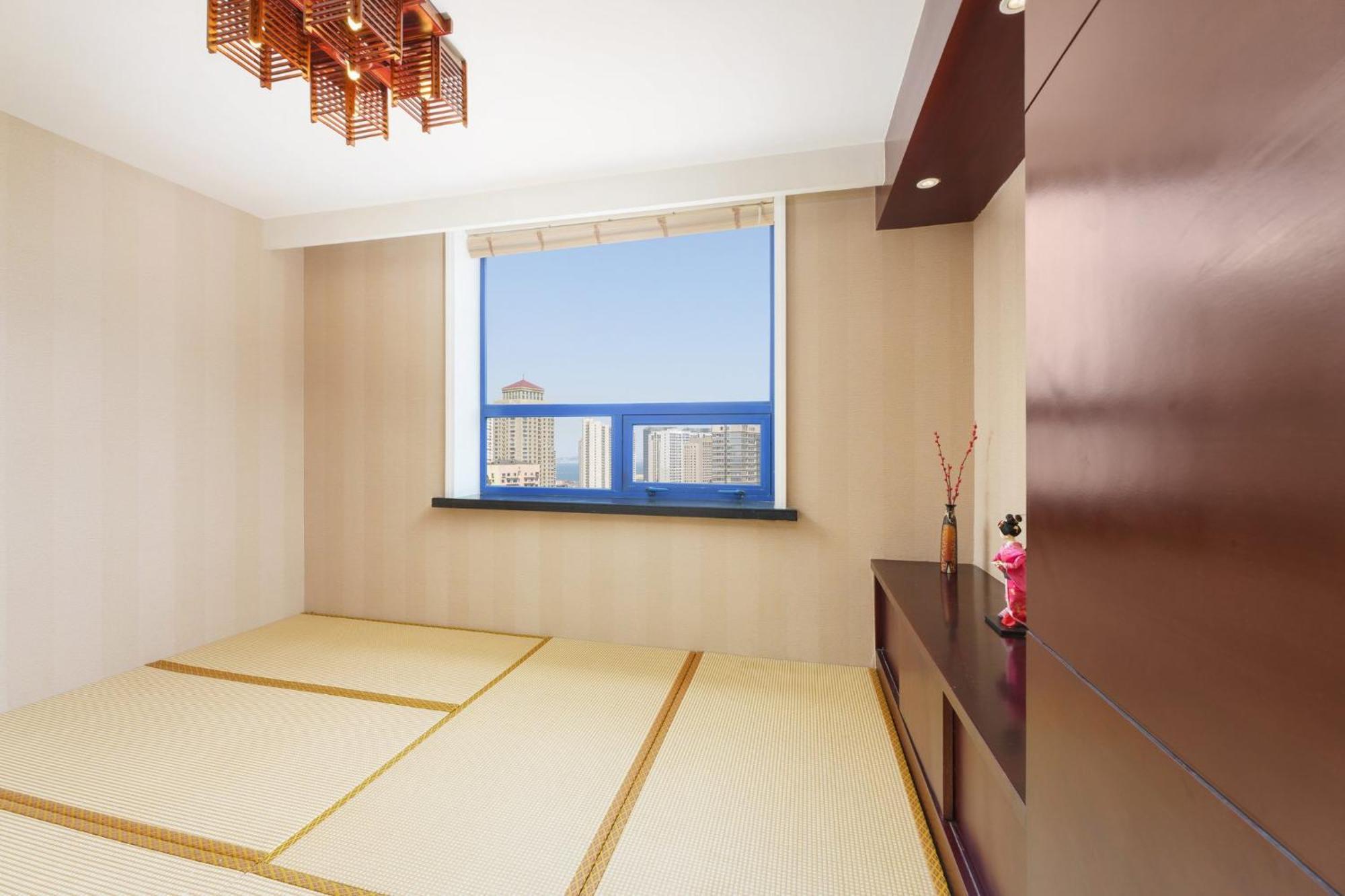 Holiday Inn Express City Centre Dalian By Ihg Exteriör bild