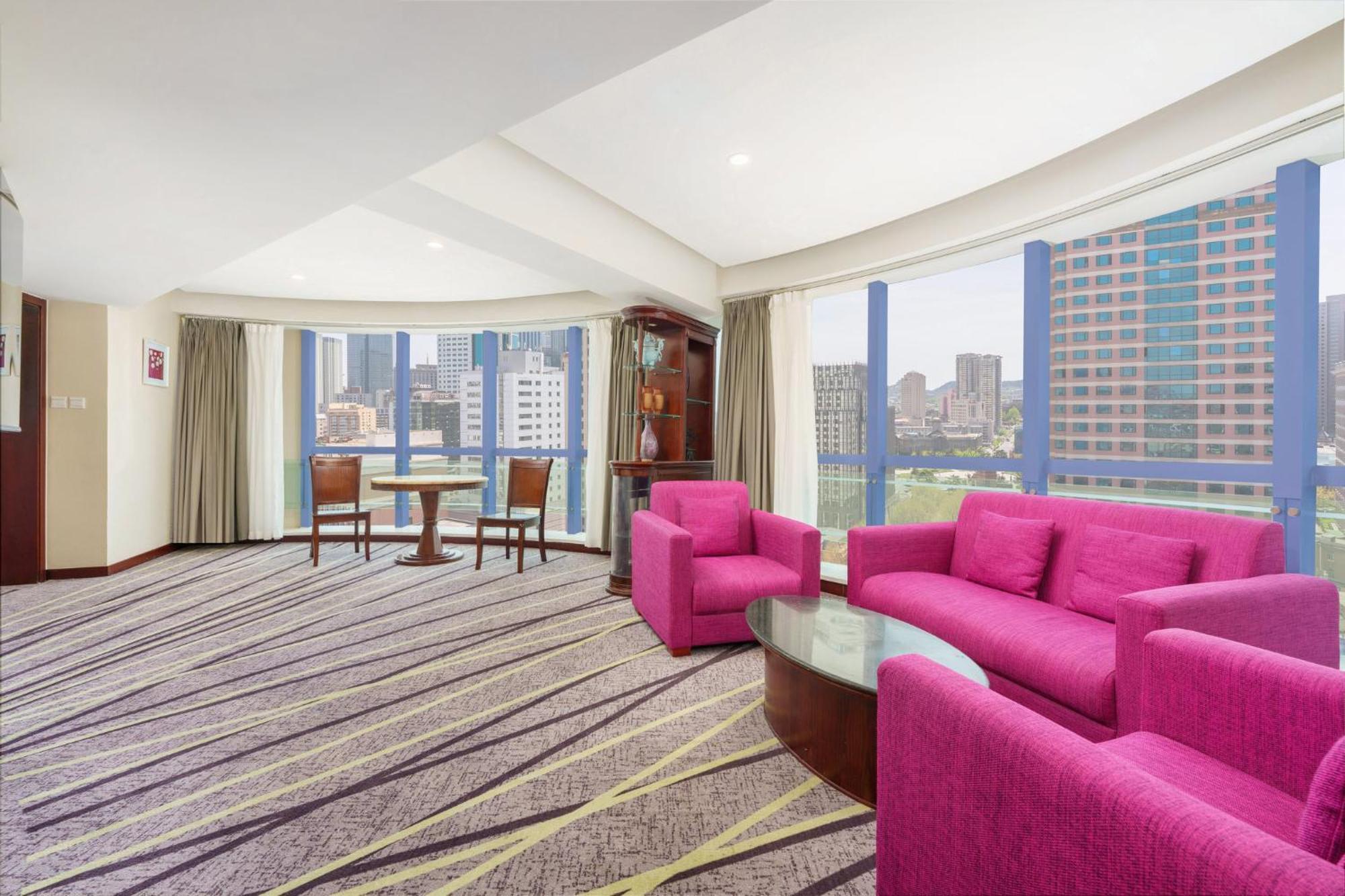 Holiday Inn Express City Centre Dalian By Ihg Exteriör bild